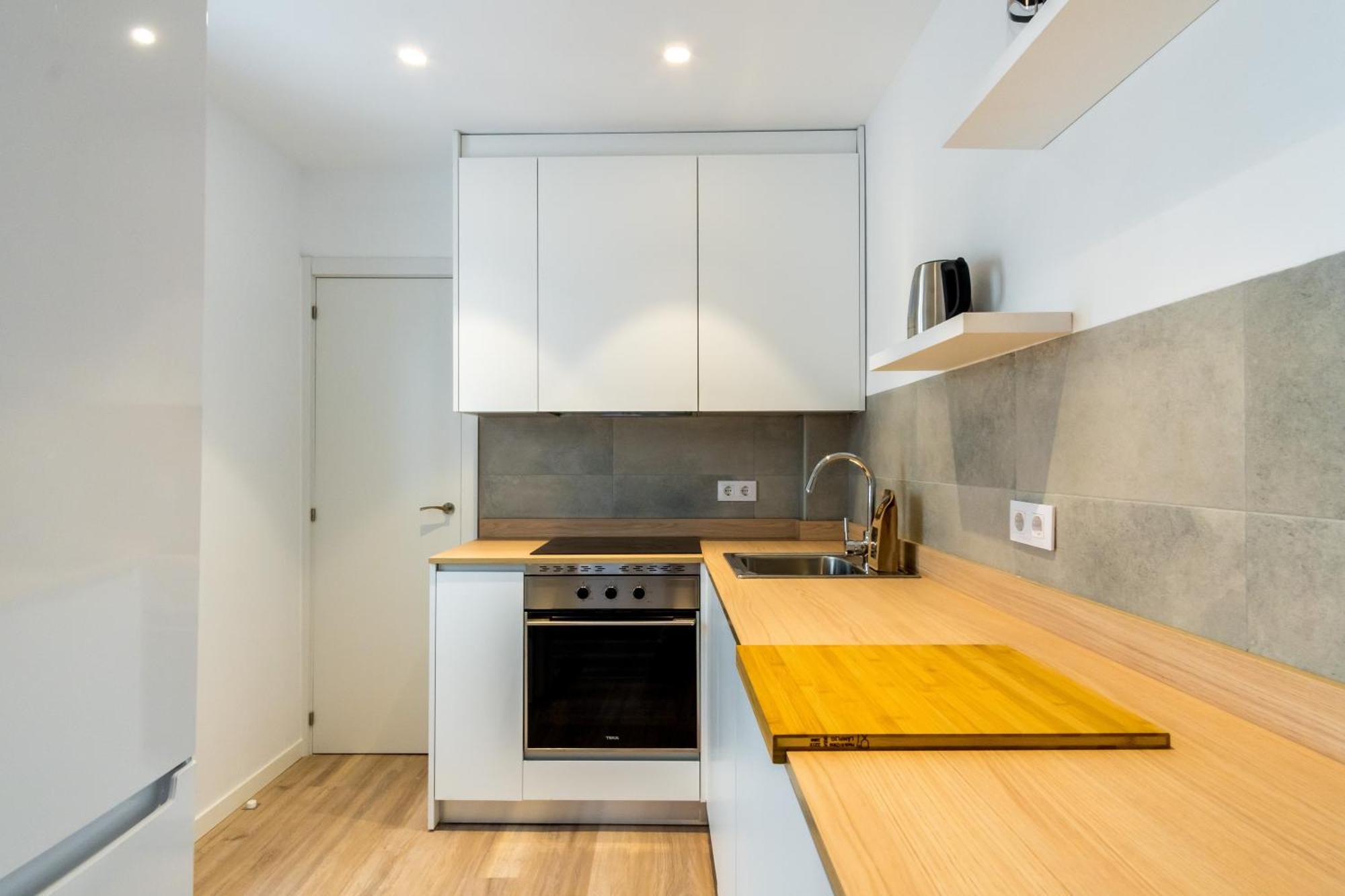 Bright Modern - 2Bedrooms 1Bathroom - Delicias Madrid Bagian luar foto